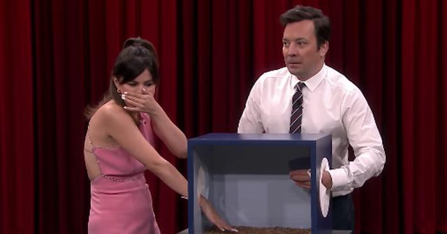 Selena Gomez & Jimmy Fallon Touch Gross Mysterious Things