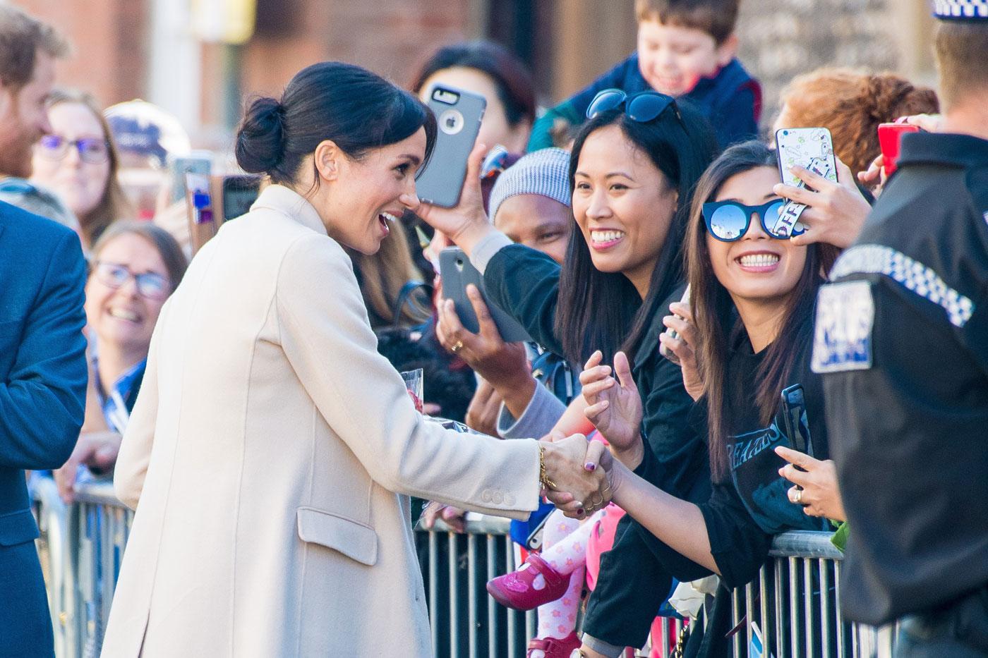 Prince harry meghan markle sussex visit pics 03