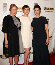 2010__10__105089362_10 216×300.jpg