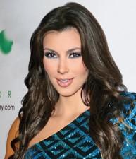 2010__02__okmagazine style kim kardashian 193×225.jpg