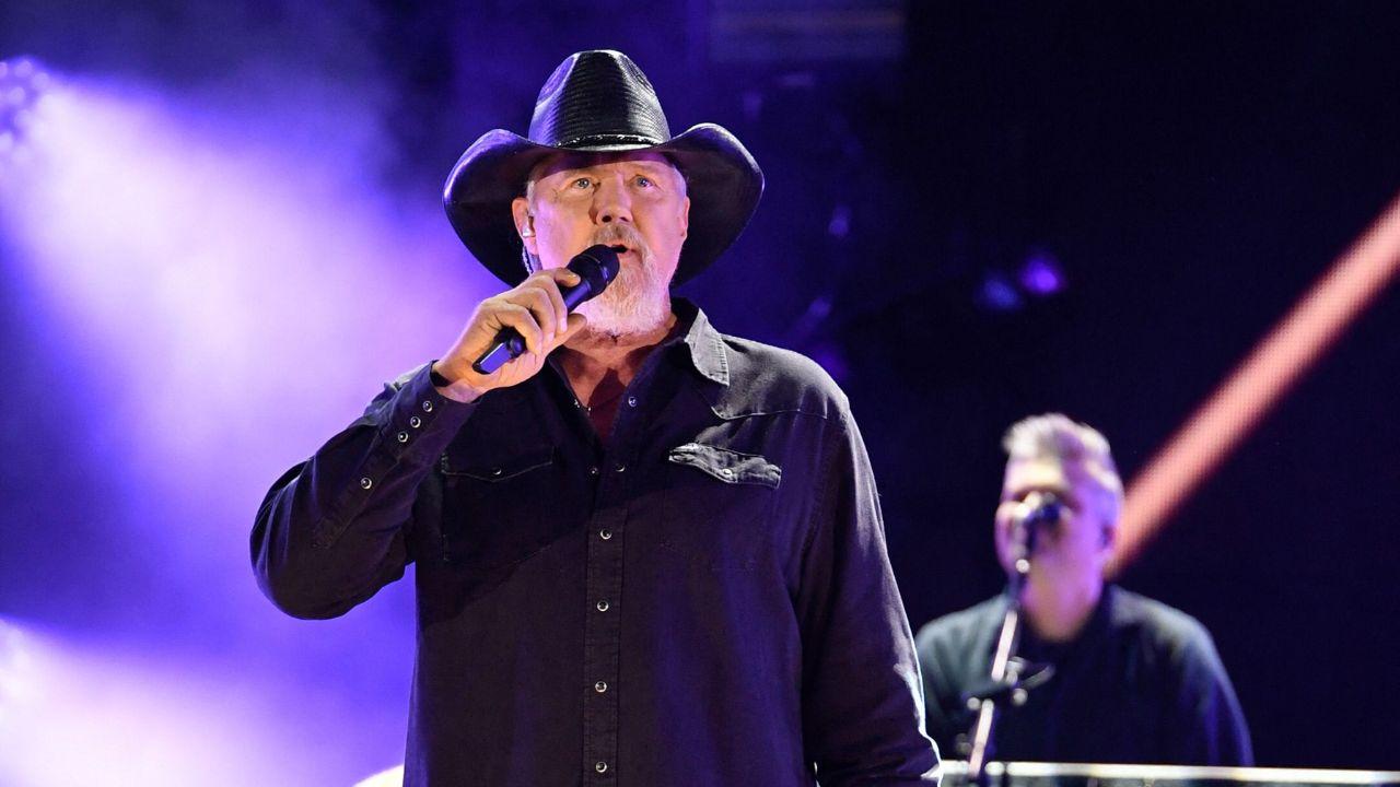 Photo of Trace Adkins