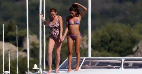 Lindsay lohan pregnant baby bump split egor h