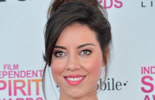 Aubrey plaza teaser_319x206.jpg