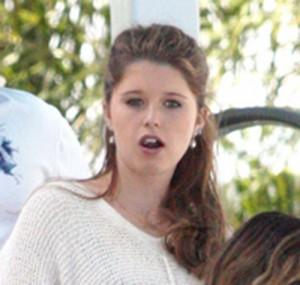 2011__05__Katherine_Schwarzenegger_May23news 300&#215;285.jpg