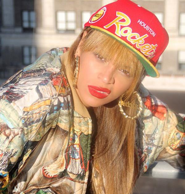 Beyoncé Shows Off Her Bad Girl Side With 'Gangsta' Pose