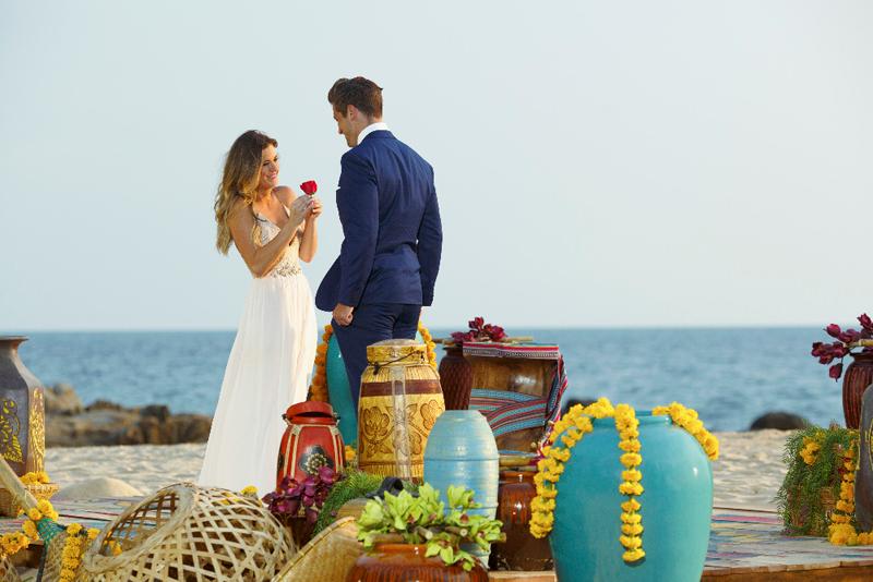 jojo fletcher jordan rodgers engaged bachelorette spoiler