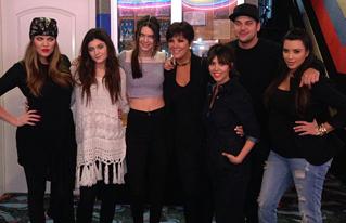 Kardashian jenner instagram teaser_319x206.jpg