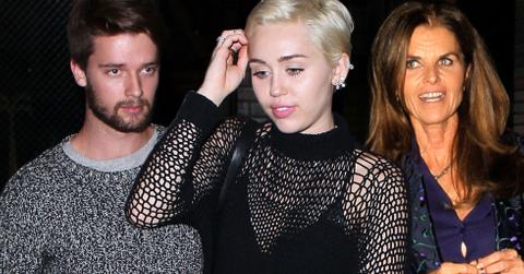 Miley and patrick having dinner with mom