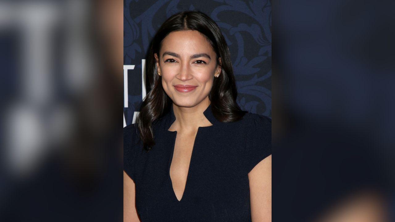 Image of Alexandria Ocasio-Cortez reportedly hasn't worn her engagement ring in a long time.