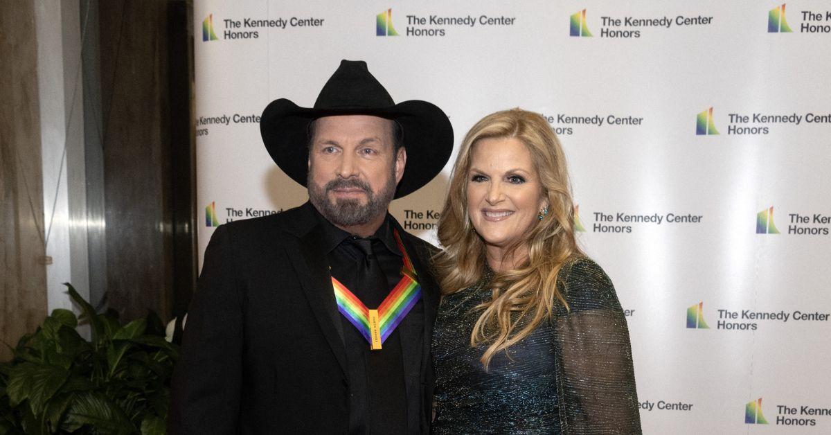 garth brooks dating history