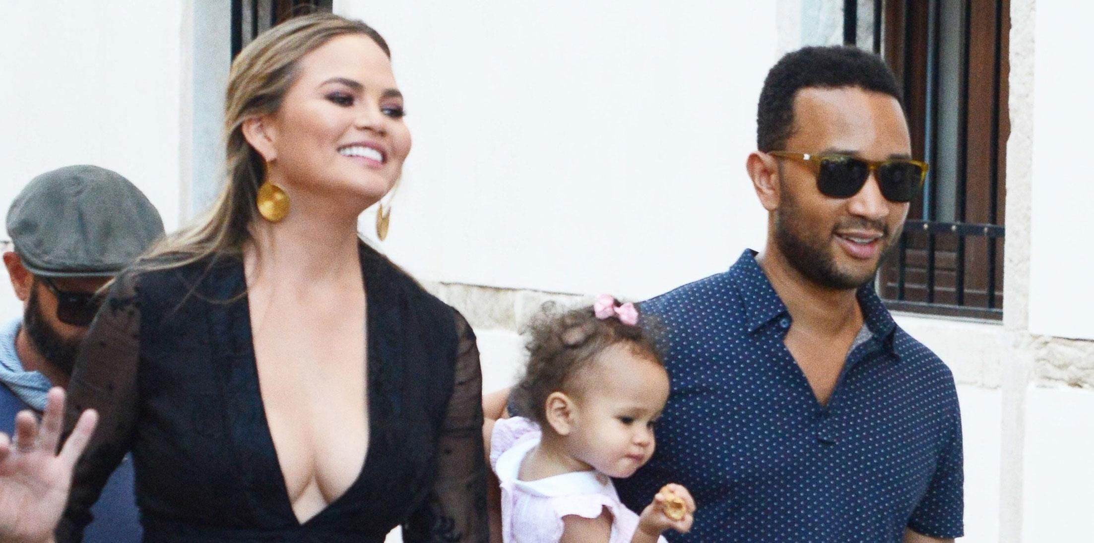 Chrissy Teigen John Legend Luna Venice Photos Long