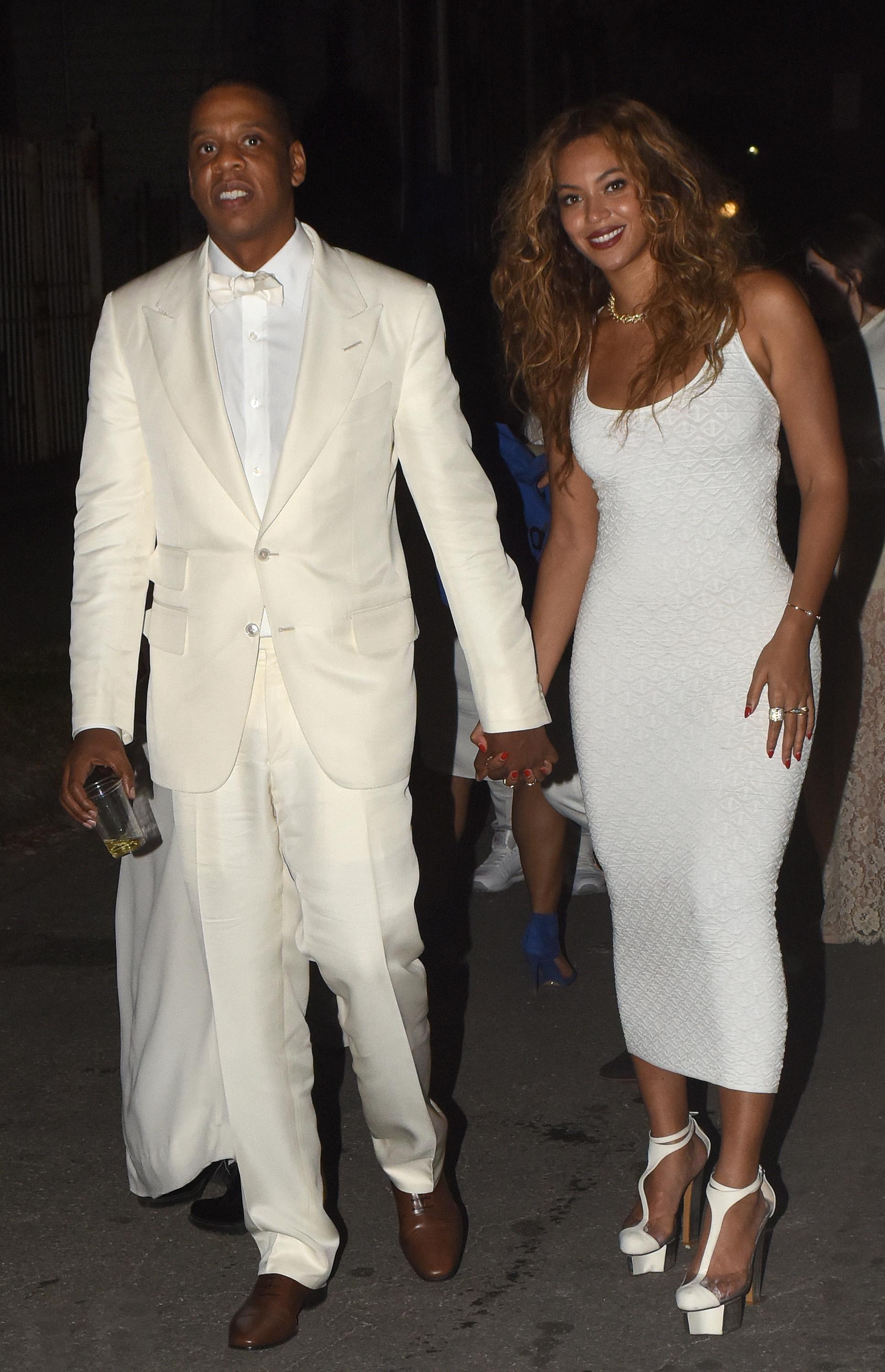 INF &#8211; Beyonce and Jay Z Dance In A Second Line Parade for Solange Knowles and Alan Ferguson Wedding