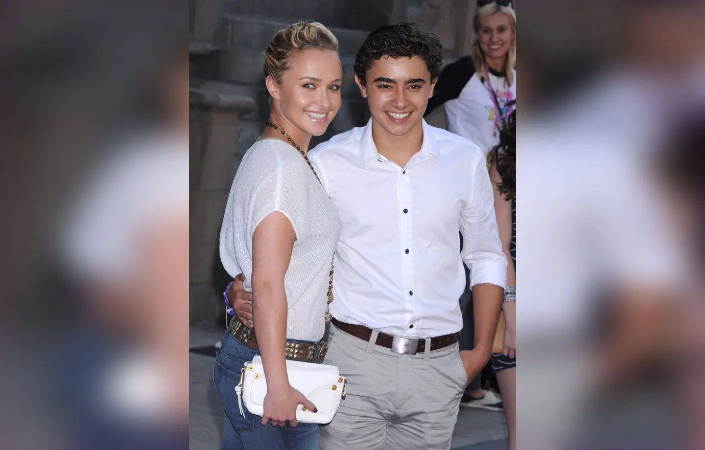 hayden panettiere gained weight agoraphobic stress brother jansen  death