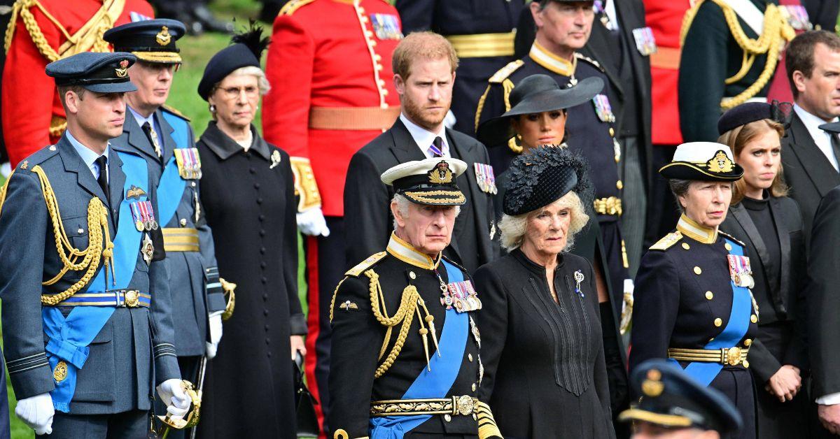 image of royal family 