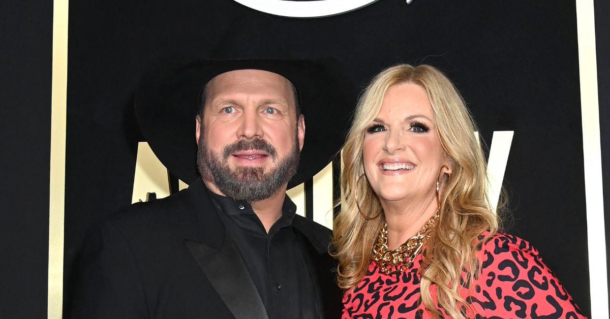 garth brooks dating history