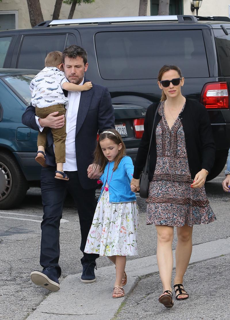 Ben Affleck and Jennifer Garner reunite for Easter Sunday