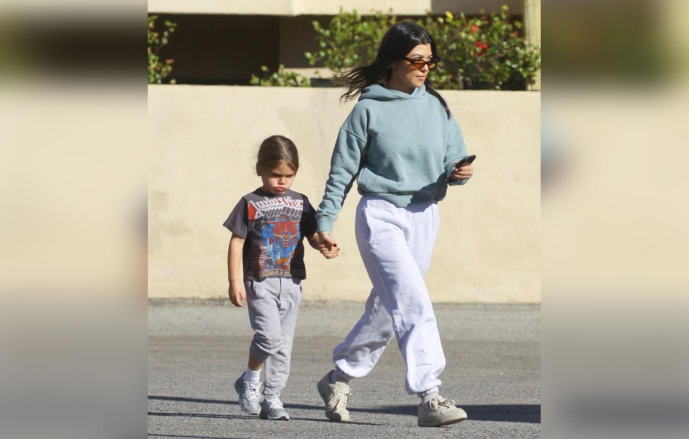 Kourtney Kardashian Takes Her Son Reign To Color Me Mine Painting Studio