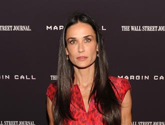 Demi moore nov23neb.jpg