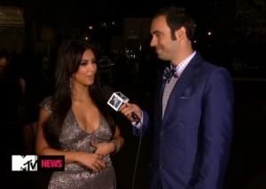 2011__08__Kim Kardashian Beyonce Aug29neb 300×213.jpg