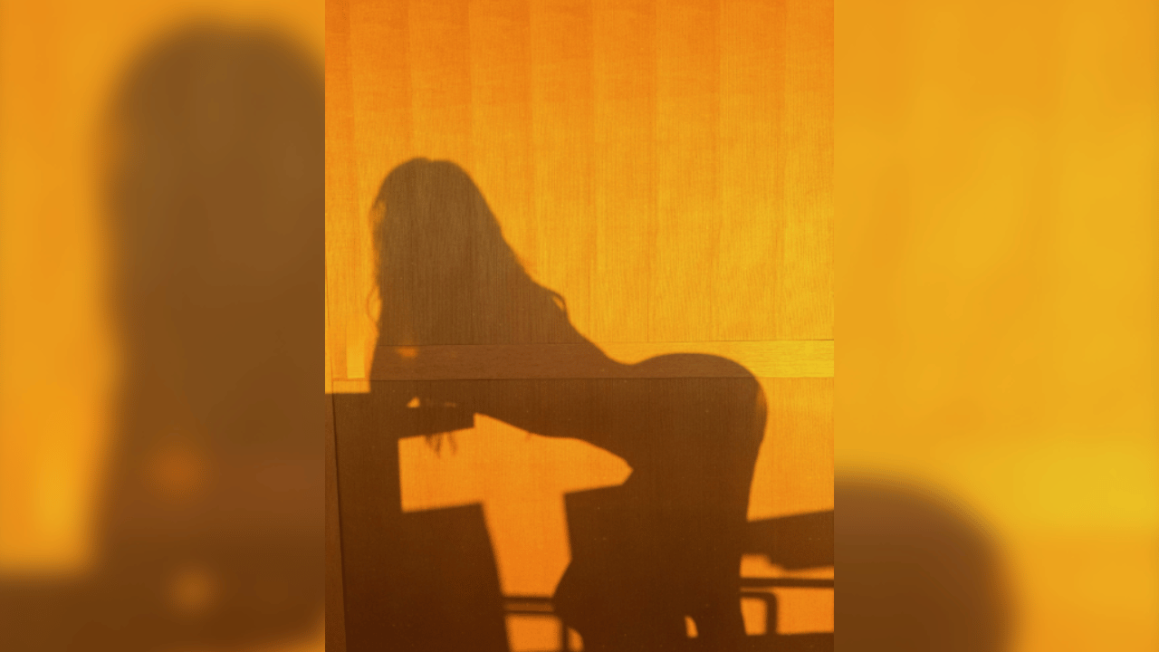 Image of Khloé Kardashian is 'proud' of her muscle definition.