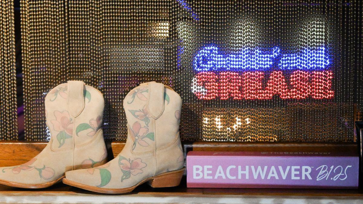 lainey wilsons premium boot brand golden west brought the vibes cma fest