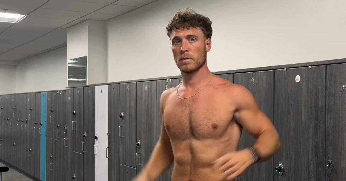 Photo of Jimmy Presnell revealed his hair transplant cost roughly $11,000.