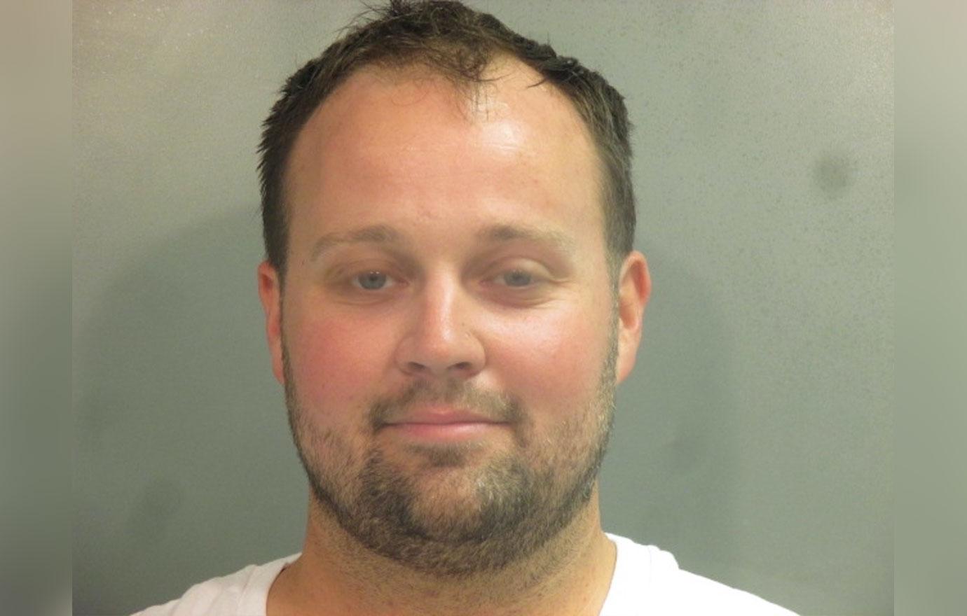 josh duggar sentenced to  years in prison for receiving possessing child pornography