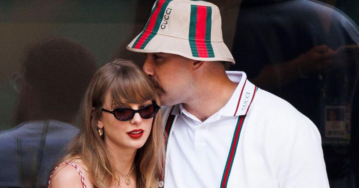 Taylor Swift Flashes Her Ring During Surprise Performance in&hellip;