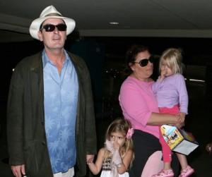 2010__05__Charlie_Sheen_May5news 300×260.jpg
