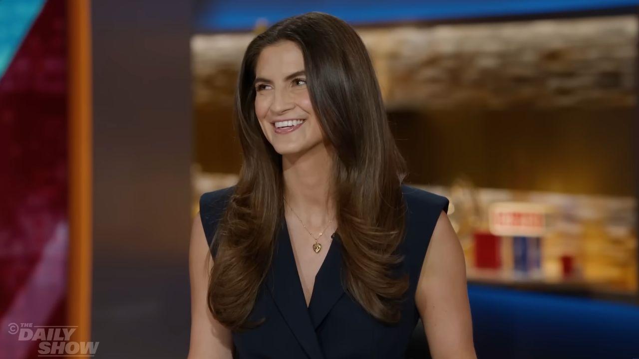 Image of Kaitlan Collins declined to engage in Jon Stewart's Oval Office role-play.