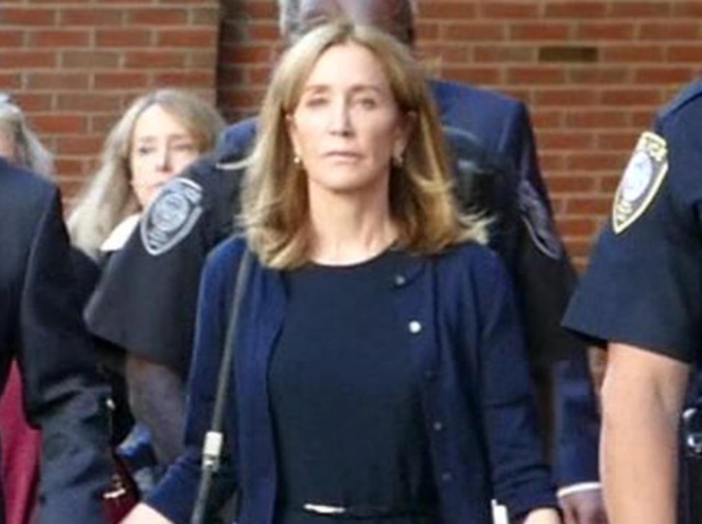 college admissions scandal felicity huffman only option daughter