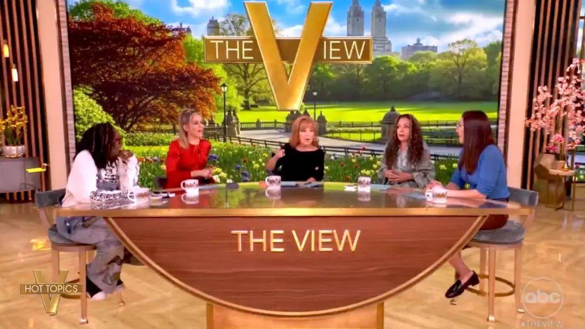 Photo of The View's hiatus began on Friday, April 3, with new episodes beginning on Monday, April 13.