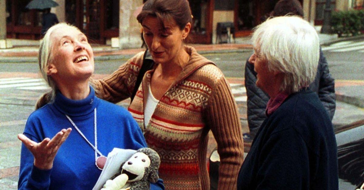 jane goodall life in photos animal welfare activist dead at
