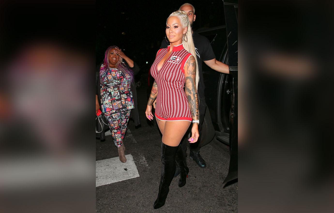 Amber rose curves