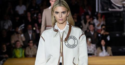 Kendall Jenner Blonde Burberry Show London Fashion Week