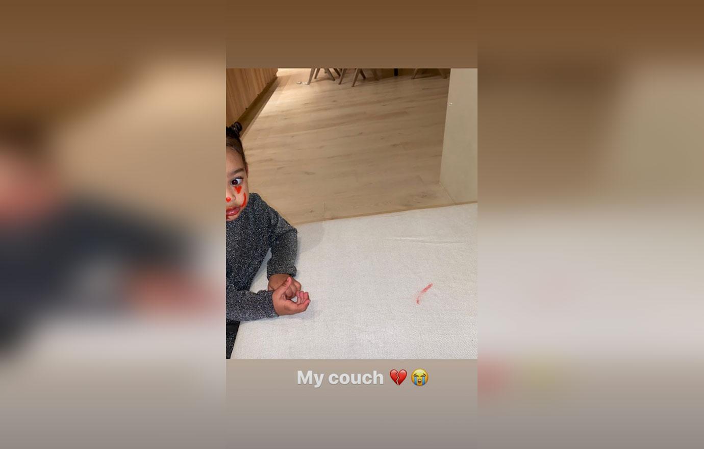 Chicago West With The Stained Couch