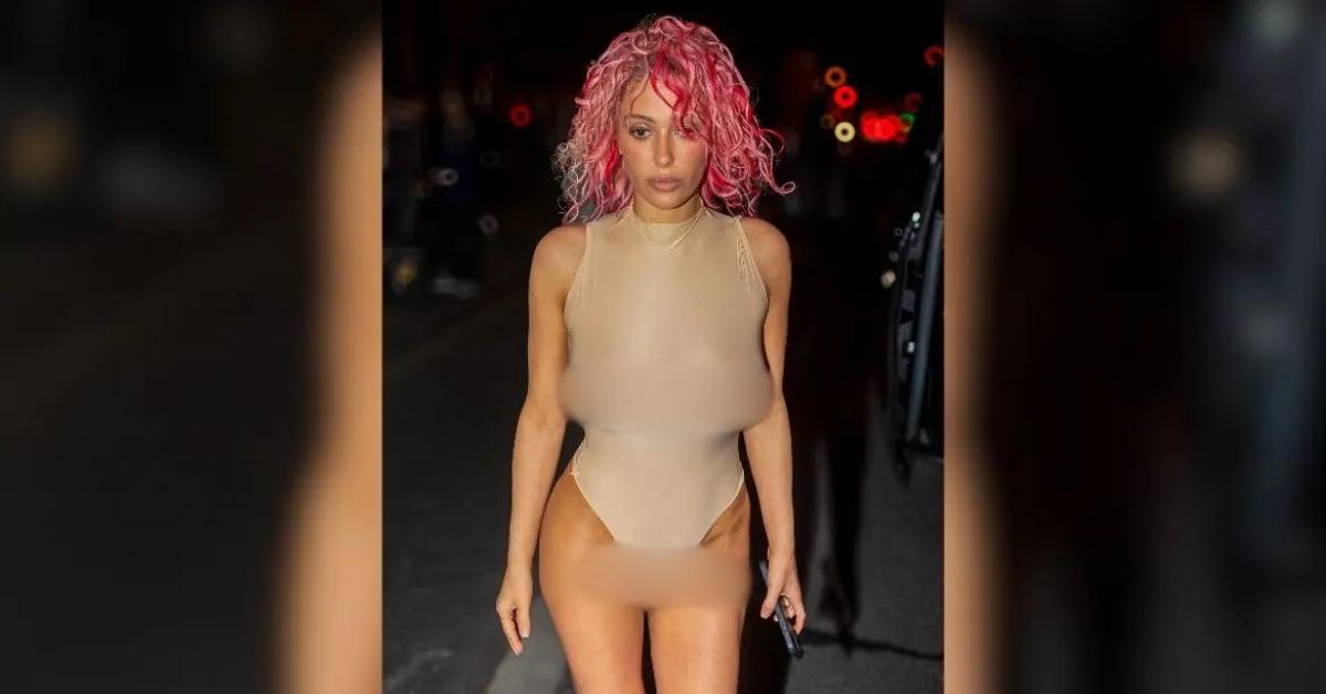 bianca censori fully nude new instagram post grammys red carpet photo