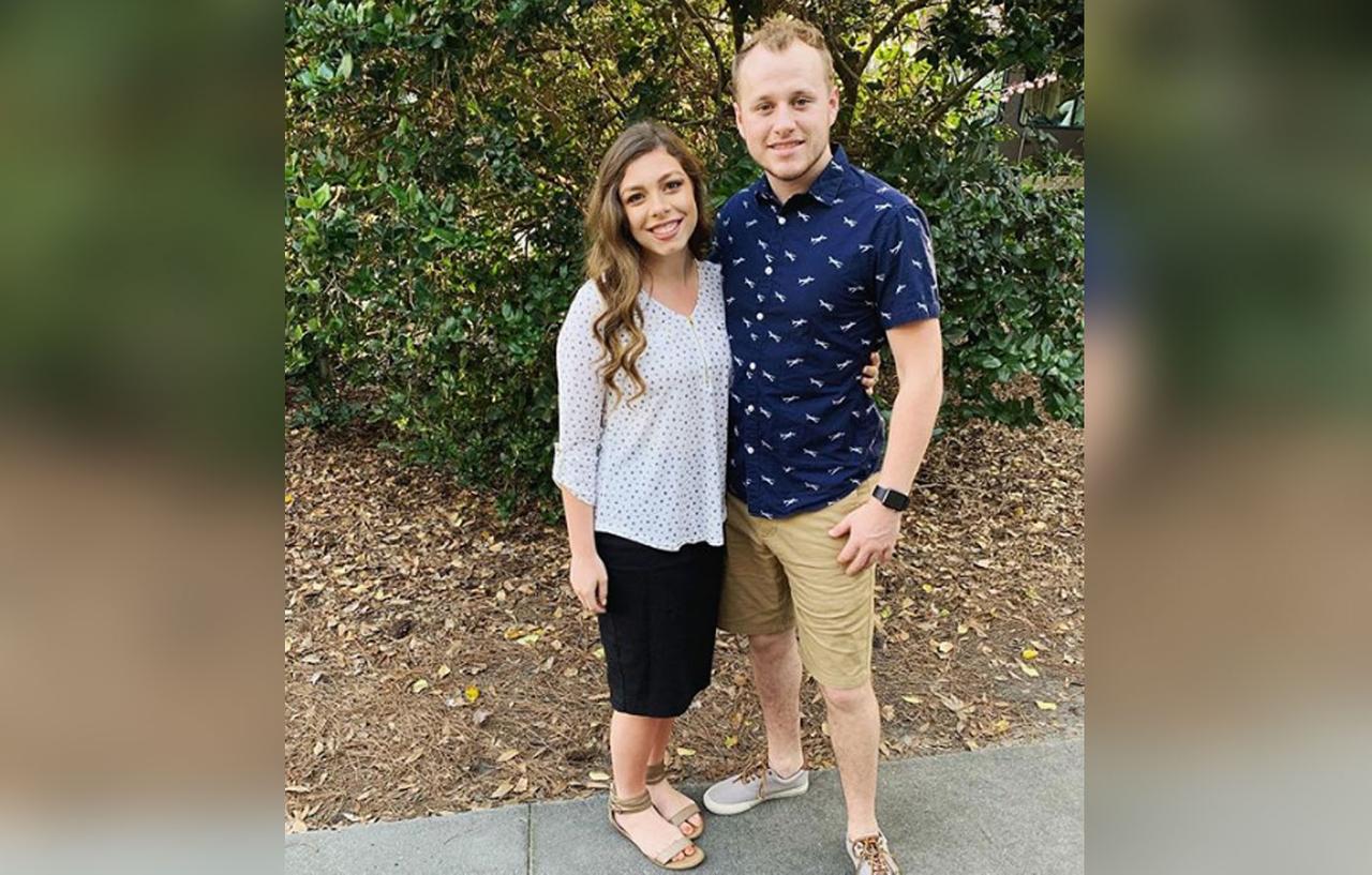 ‘Counting On’ Stars Lauren & Josiah Duggar Have Baby Gender Reveal!