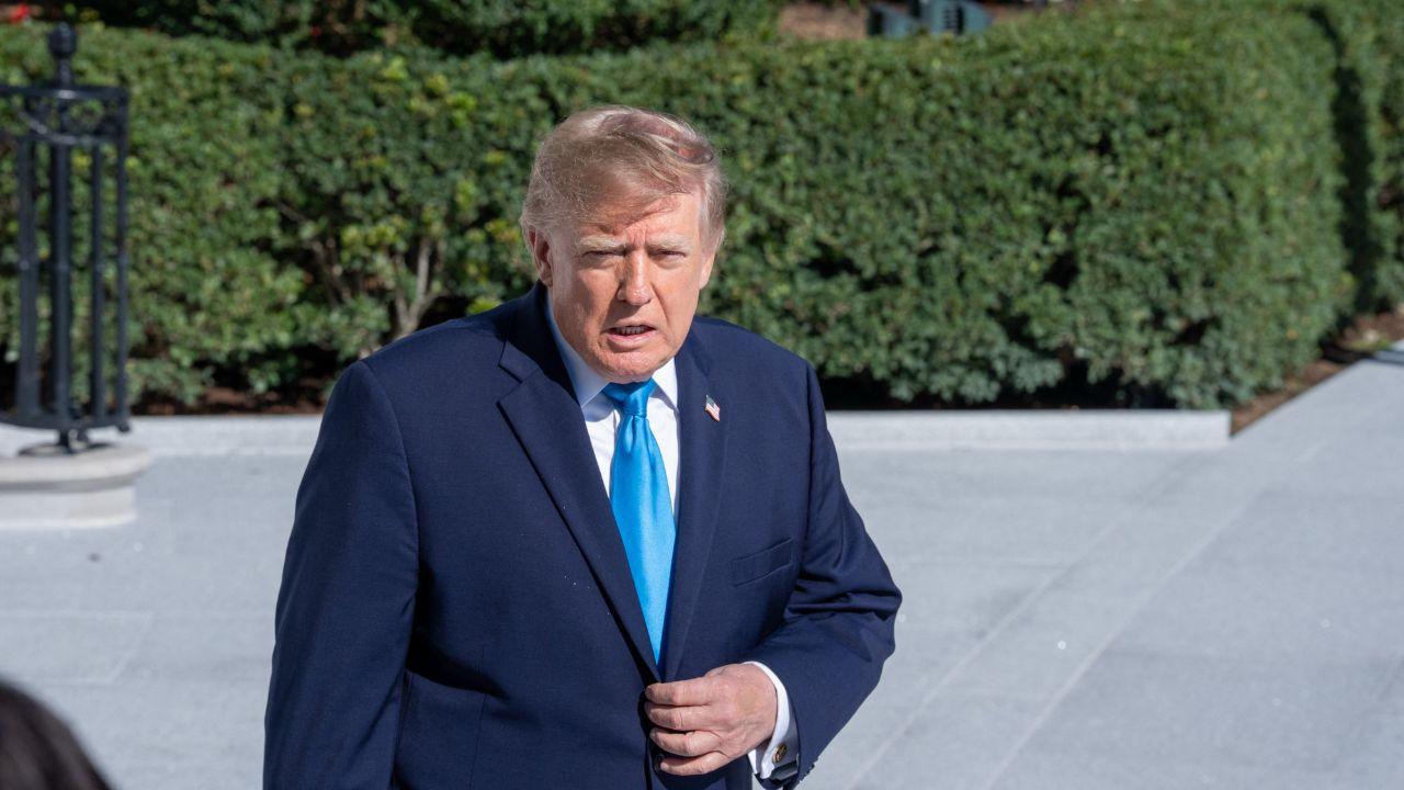 Photo of Barkley also complained Trump made it 'popular to be racist.'