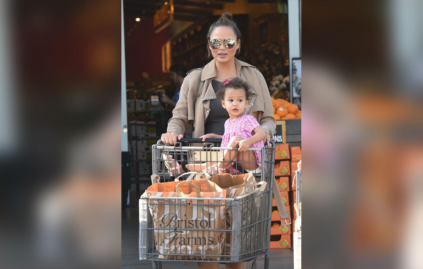 Chrissy Teigen and daughter Luna enjoy a trip to Bristol Farms