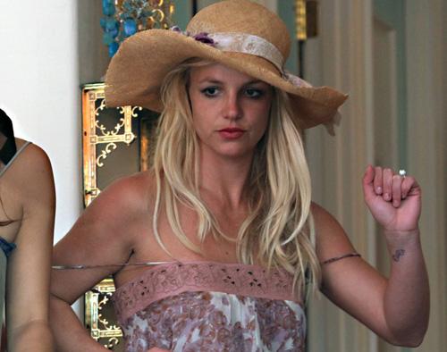 2009__08__britneyaug21.jpg