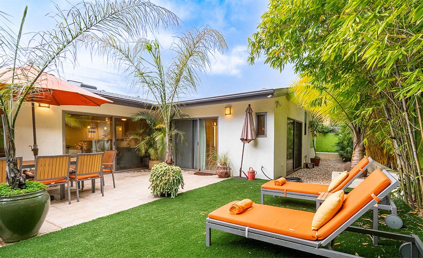 sarah jones buys beachwood canyon home