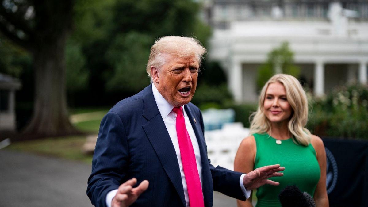 photo of Karoline Leavitt and Donald Trump. 