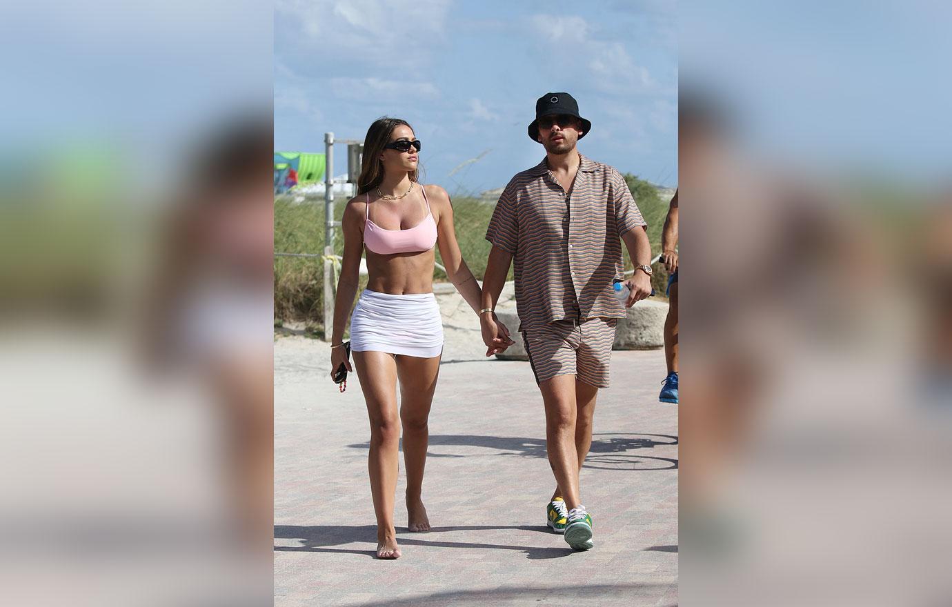 scott disick amelia hamlin hit the beach in miami