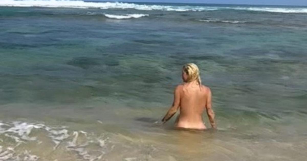 kesha skinny dipping ocean photos cleavage bikini thirst trap curves