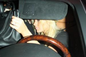 2010__08__Lindsay_Lohan_Aug26_1 300×199.jpg