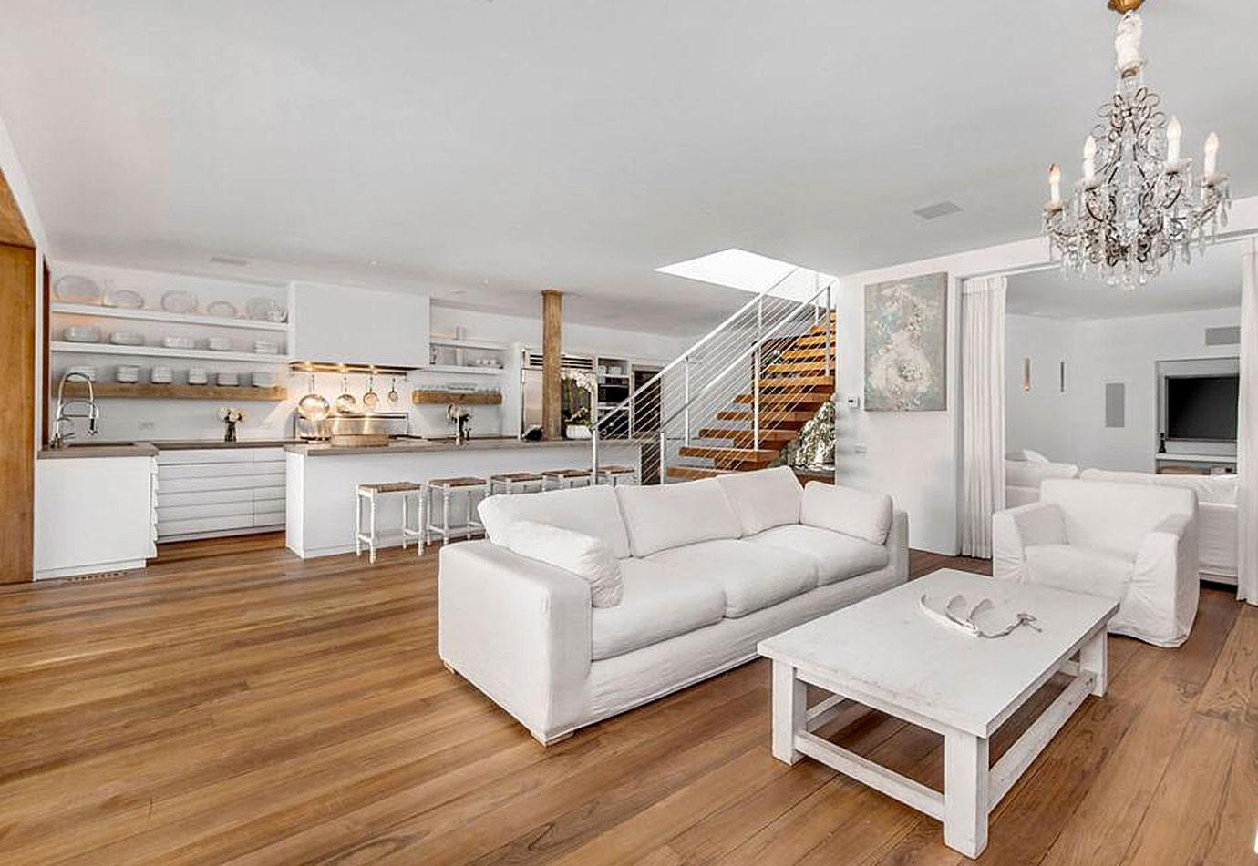 pamela anderson malibu beach house for sale