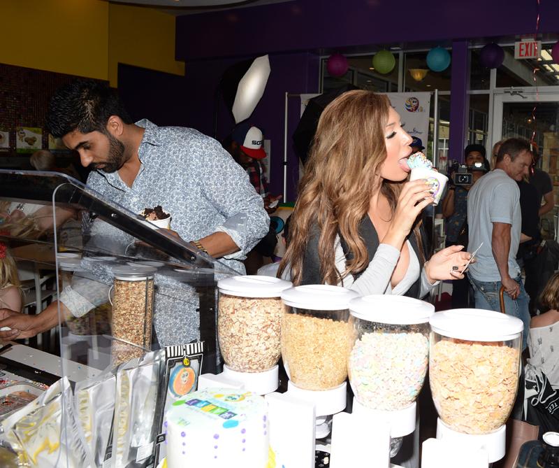 farrah abraham restaurant froco opening