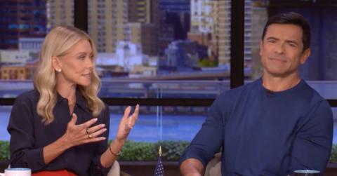 Photo of Kelly Ripa and Mark Consuelos.