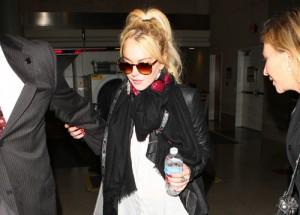 2011__04__0_Lohan_Lindse1 300×215.jpg